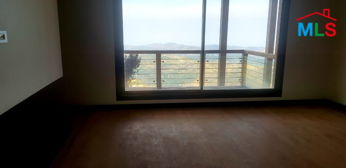 Stunning 4-Bedroom Townhouse for Sale in Tilal Faqra with an Amazing View