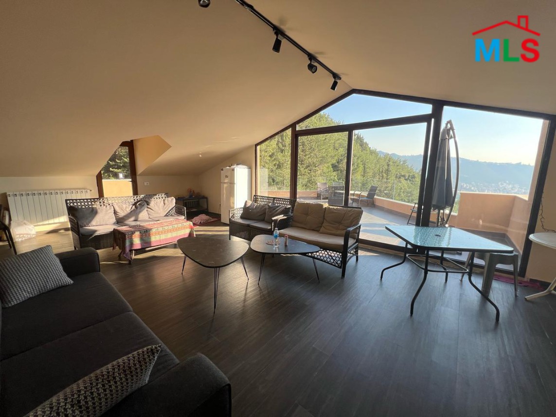 A Spacious Duplex with An Amazing Sea View for Sale in Adma