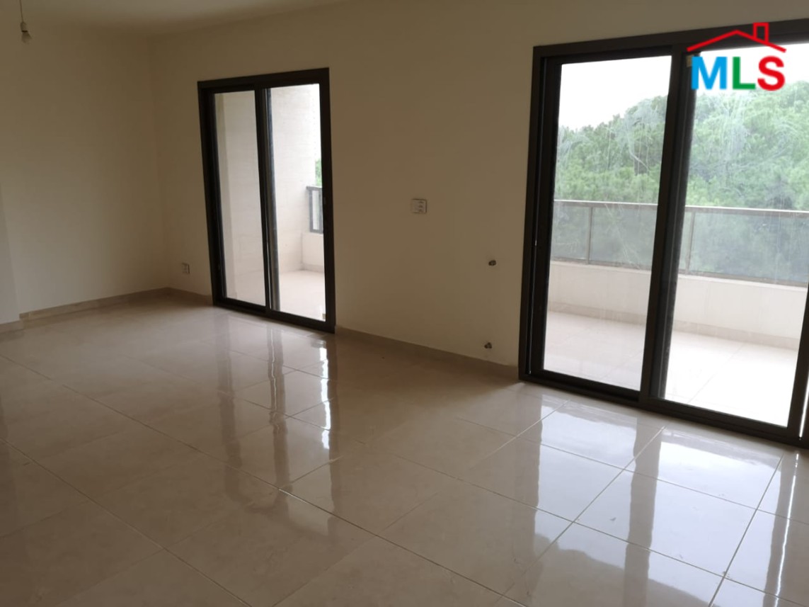 396 sqm Duplex Apartment for Sale in Mar Roukoz