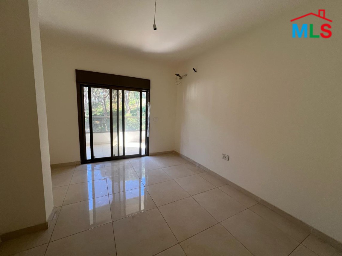 Apartment with 90 sqm Garden for Sale in Mar Roukoz