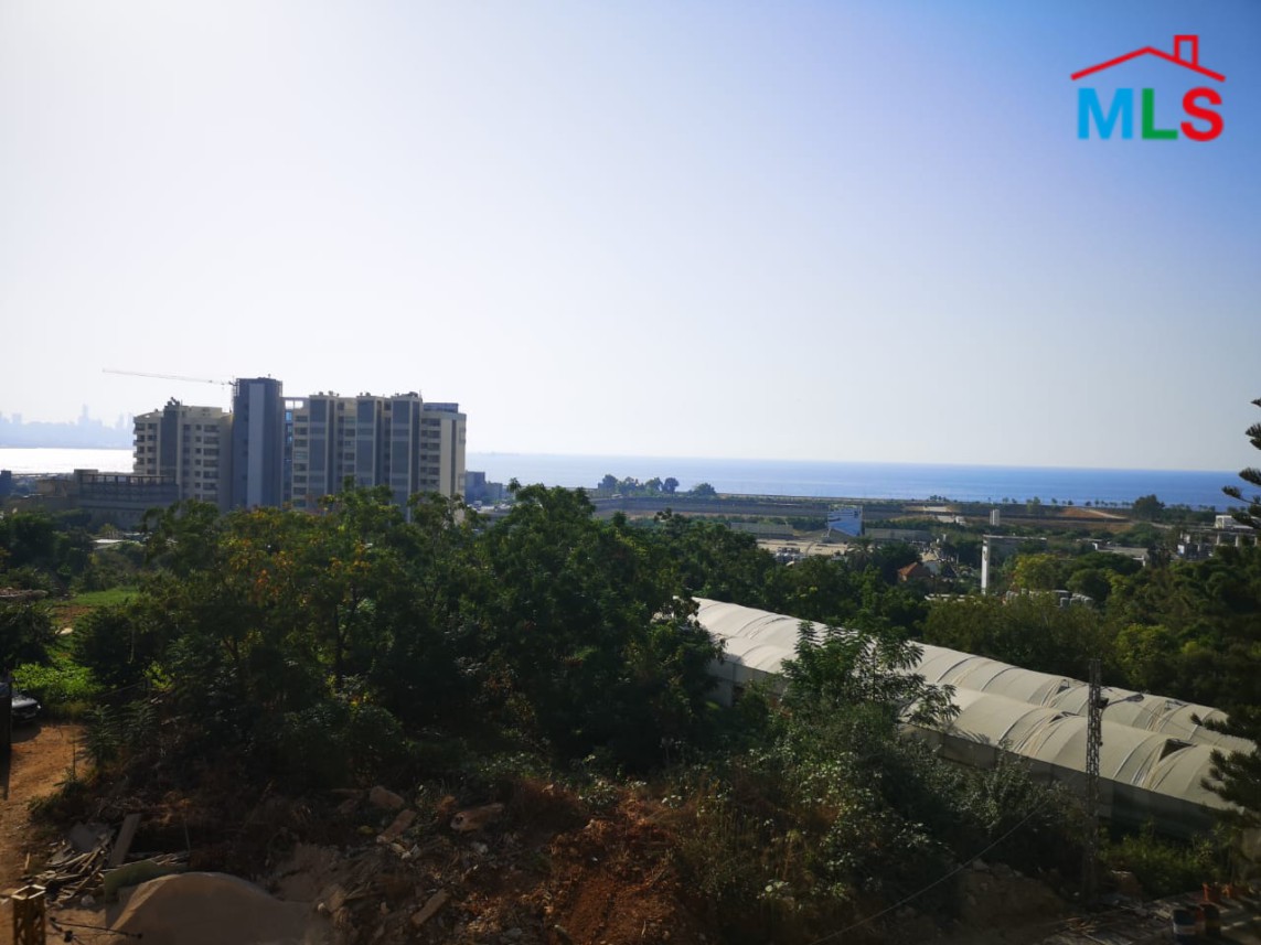 Brand New Apartment for Sale in Naccache with 100 sqm Garden.