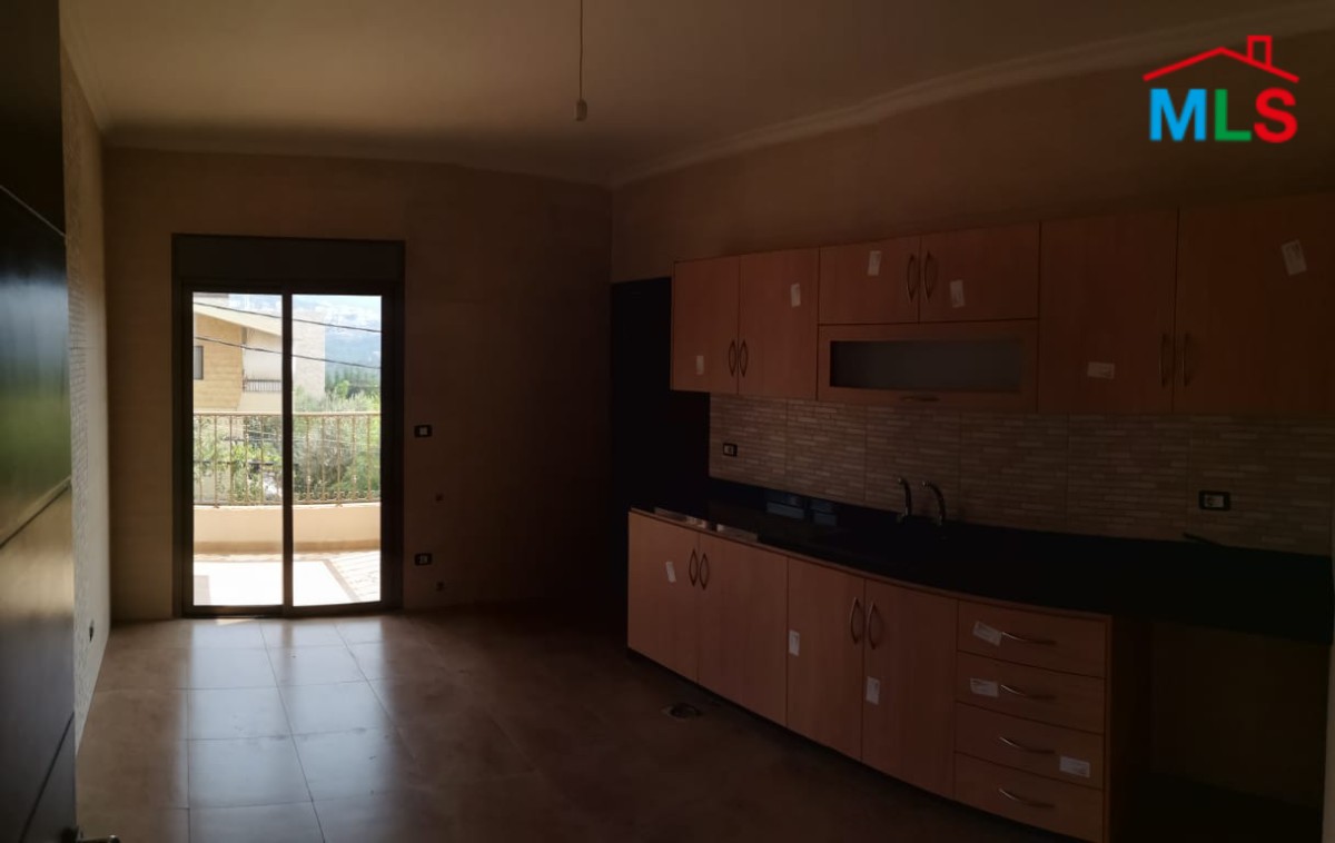 Apartment for Sale in Qannabet Broumana with Terrace
