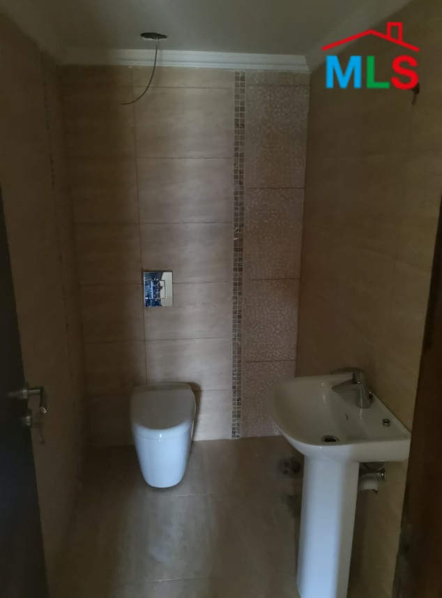 Apartment for Sale in Qannabet Broumana with Terrace