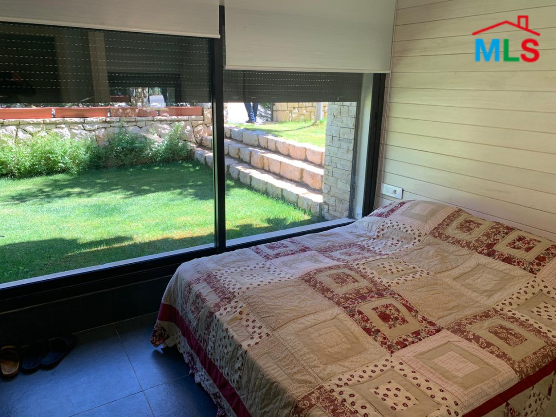 Villa and 2 Chalet For Sale in San Antonio, Ouyoun AL Simen