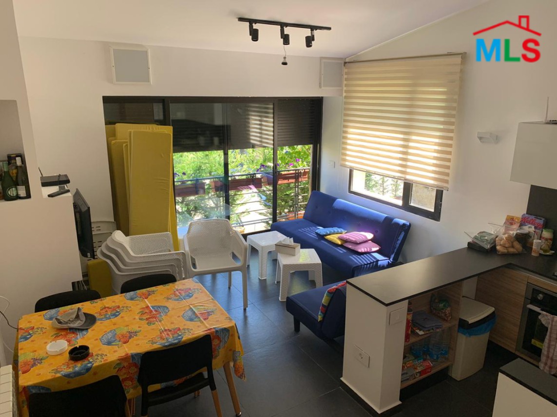 Villa and 2 Chalet For Sale in San Antonio, Ouyoun AL Simen
