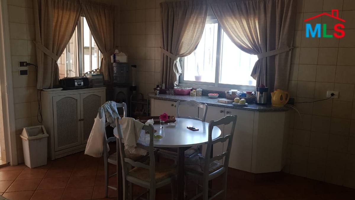 Fully Renovated Building for Sale in Faytroun