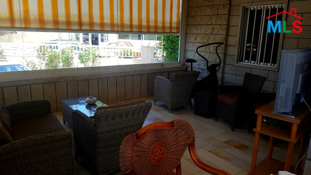 Fully Renovated Building for Sale in Faytroun