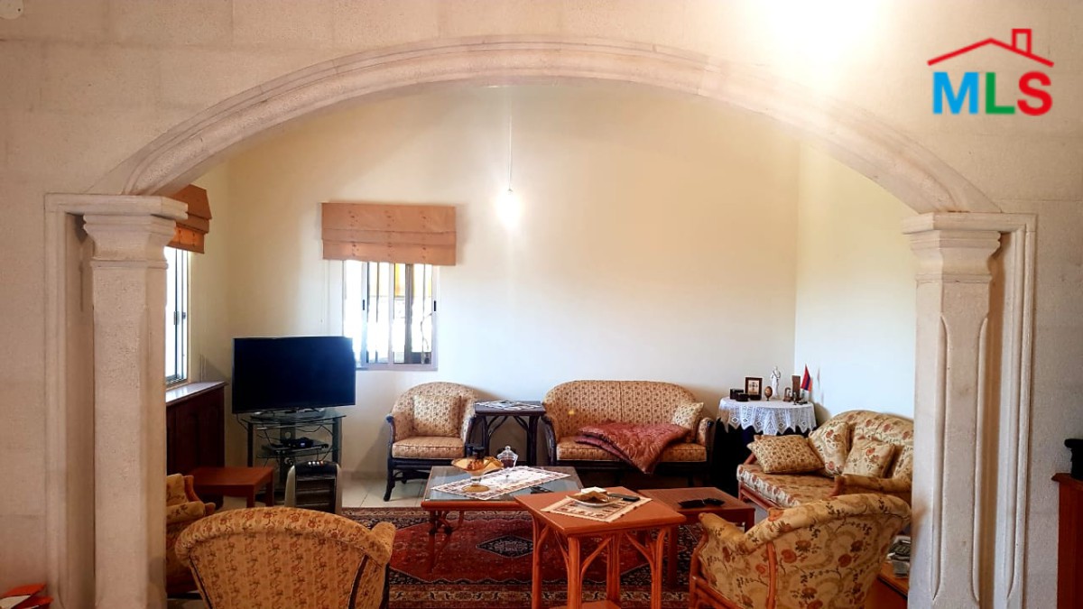 Fully Renovated Building for Sale in Faytroun