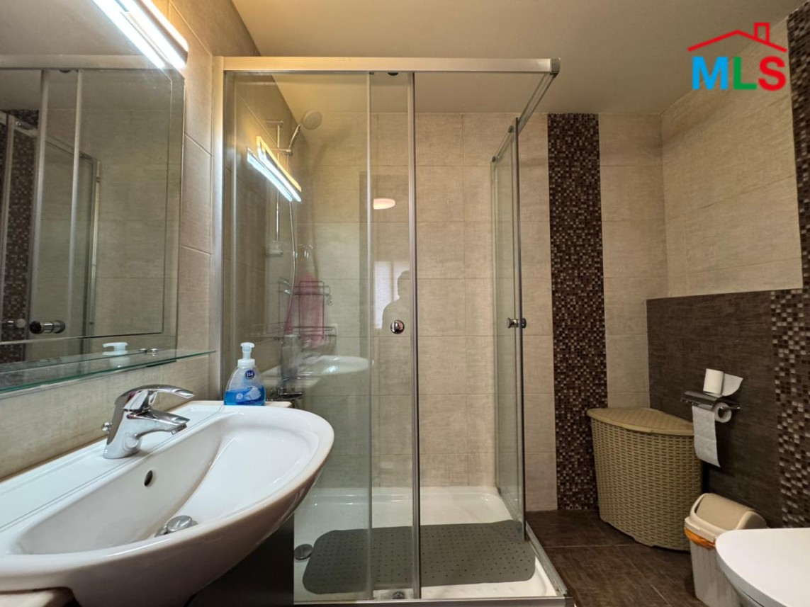 Apartment With Unlockable Sea & Mountain View in Ain Najem