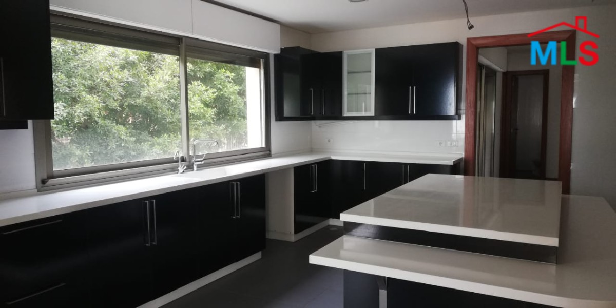 Spacious Apartment for Sale in a classy area of Dik El Mehdi with splendid view