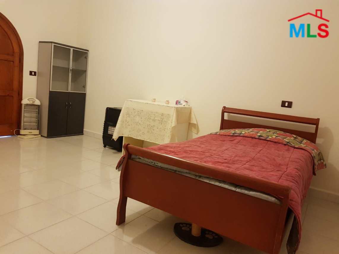 Traditional Building for Sale in Fatqa with a Big Garden