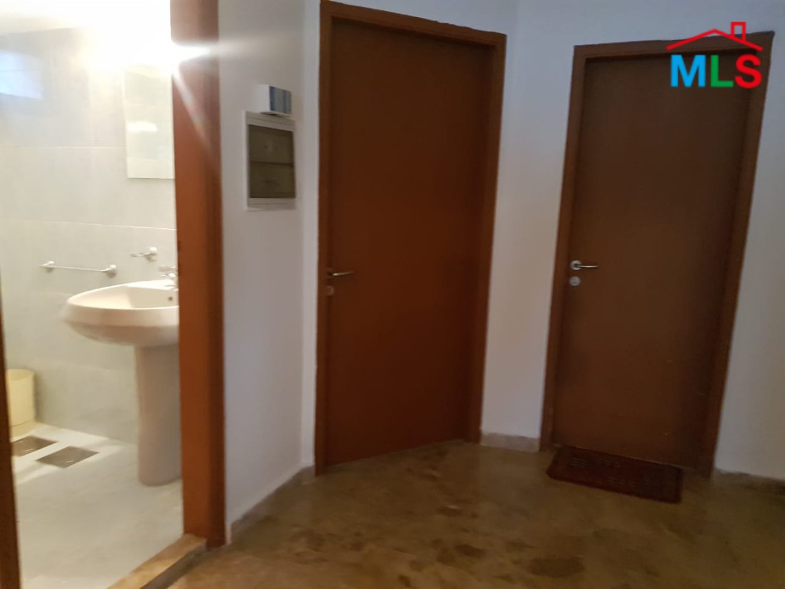 Traditional Building for Sale in Fatqa with a Big Garden