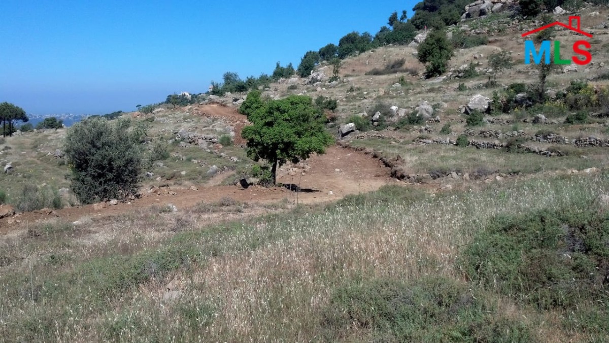 Land for Sale in El Mtein Prime Location With Great View