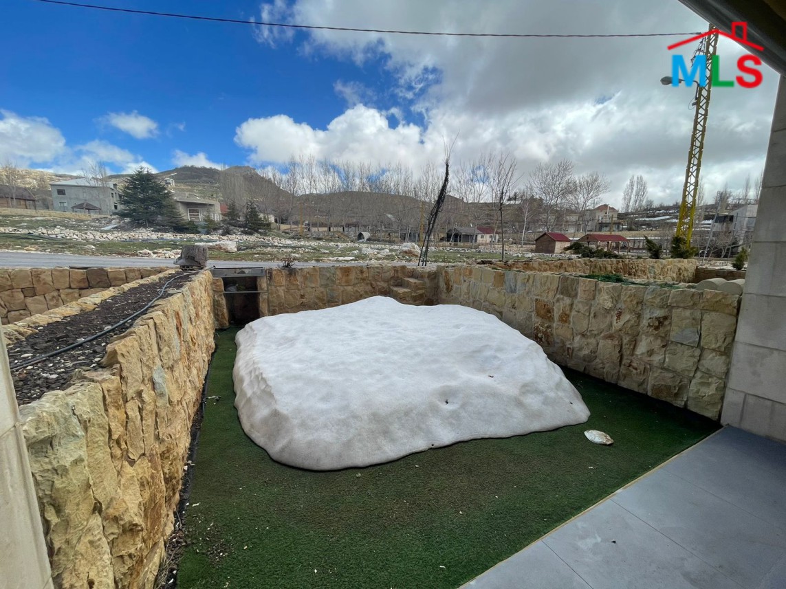 Big Chalet for Sale at Haya Laqlouq