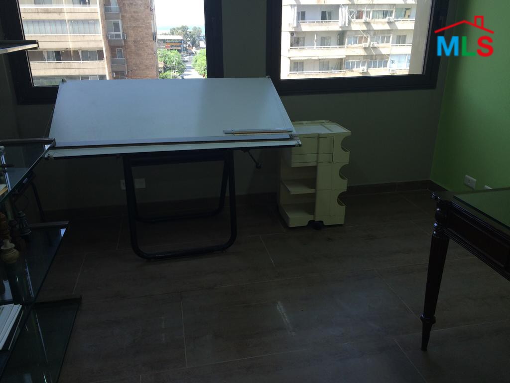 100 sqm Office for Sale in Zalka