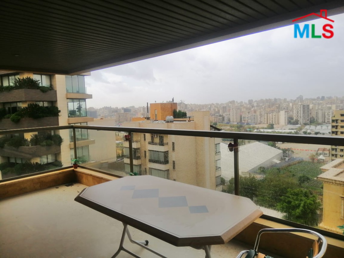 Spacious Apartment for Sale in Horsh Tabet