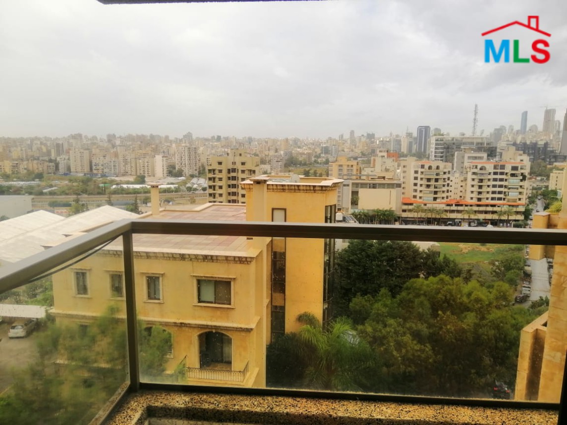 Spacious Apartment for Sale in Horsh Tabet