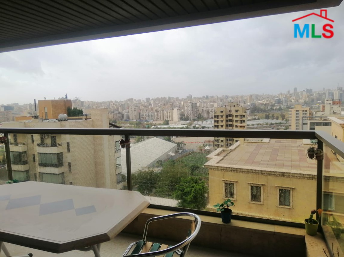 Spacious Apartment for Sale in Horsh Tabet