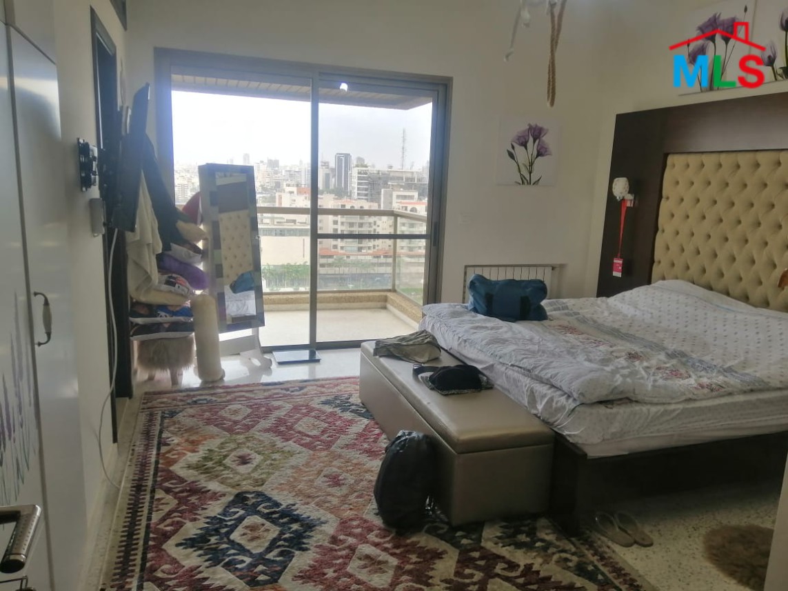 Spacious Apartment for Sale in Horsh Tabet