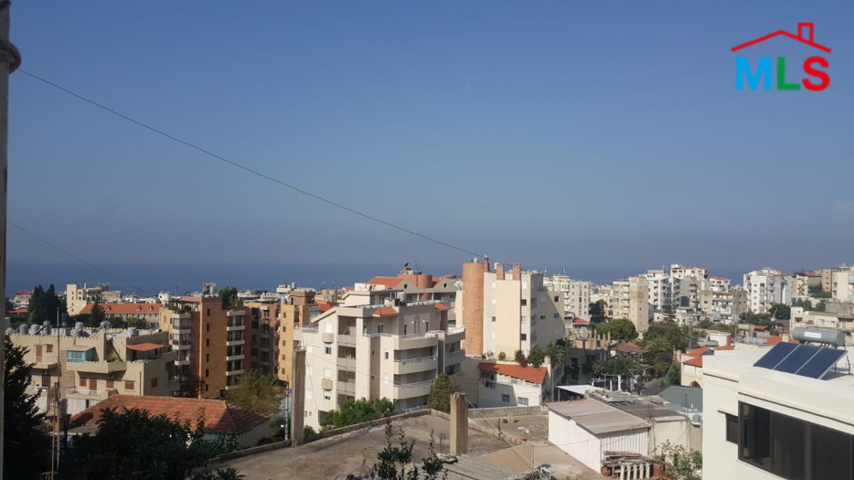 3 Floors Building for Sale in Jbeil