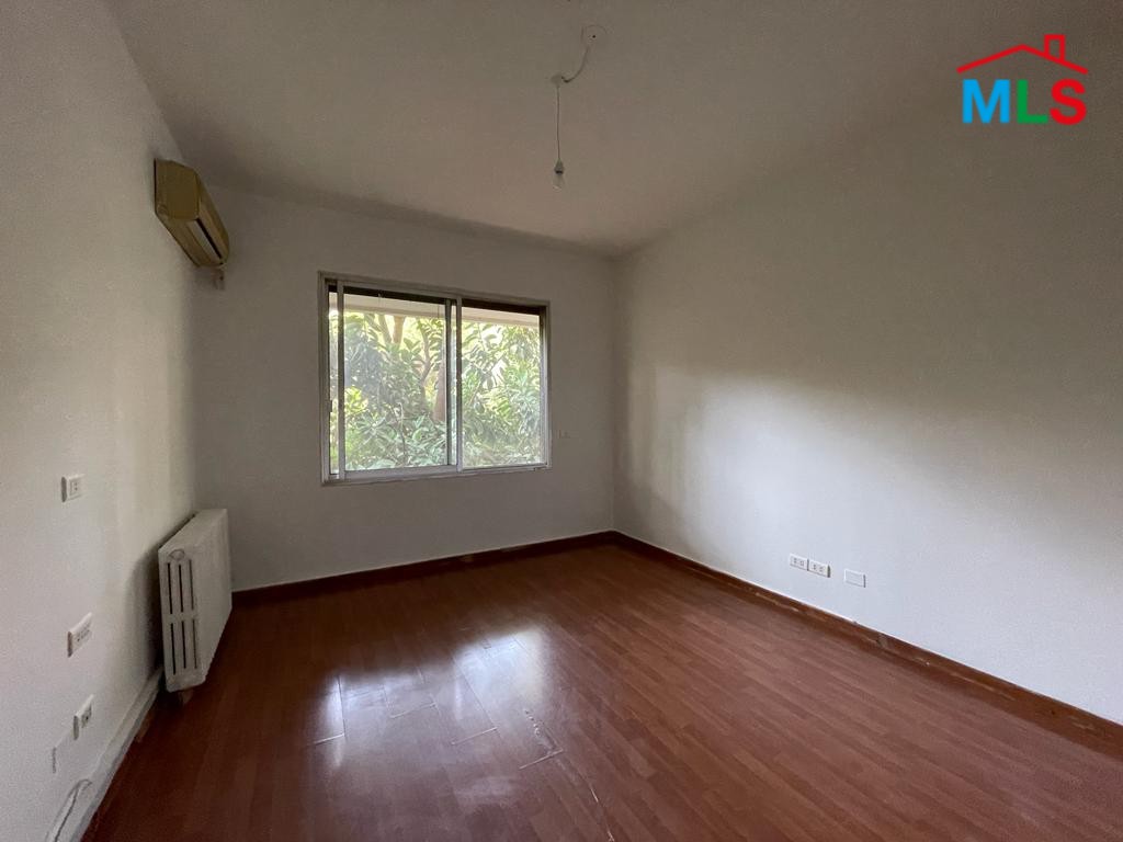Spacious Apartment for Sale in Horsh Tabet