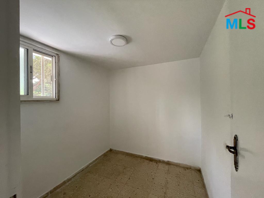 Spacious Apartment for Sale in Horsh Tabet
