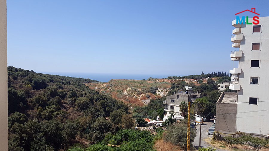 Apartment For Sale in Hboub Facing the Main Road