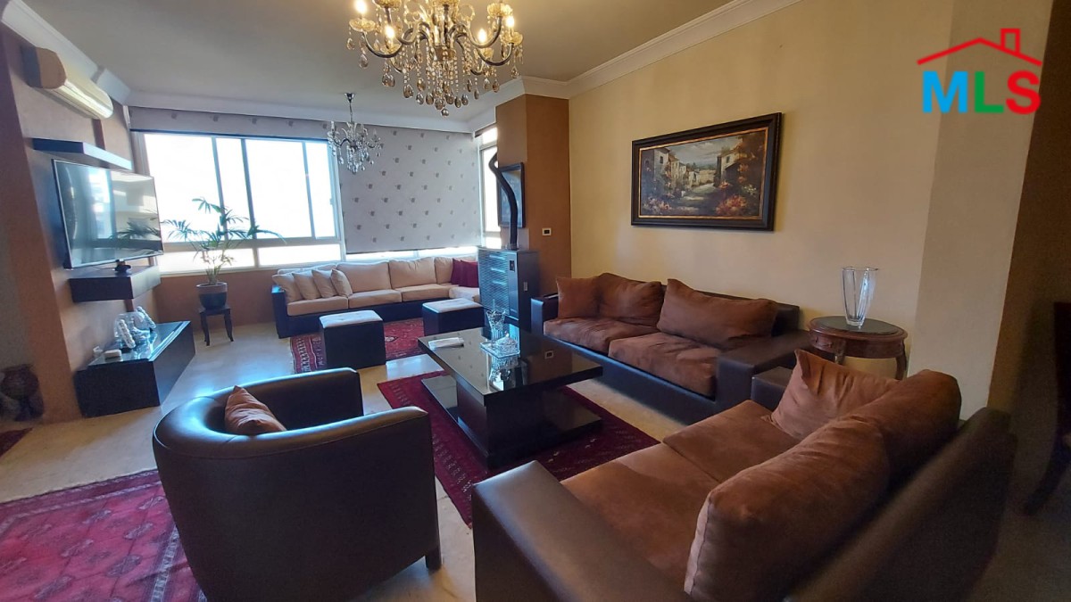 Apartment For Sale in Hboub Facing the Main Road