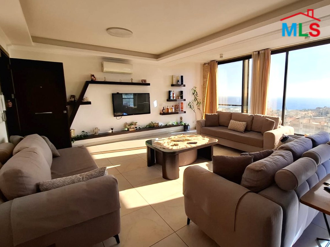 Apartment for Sale in Aamchit Benefits From An Open Sea View