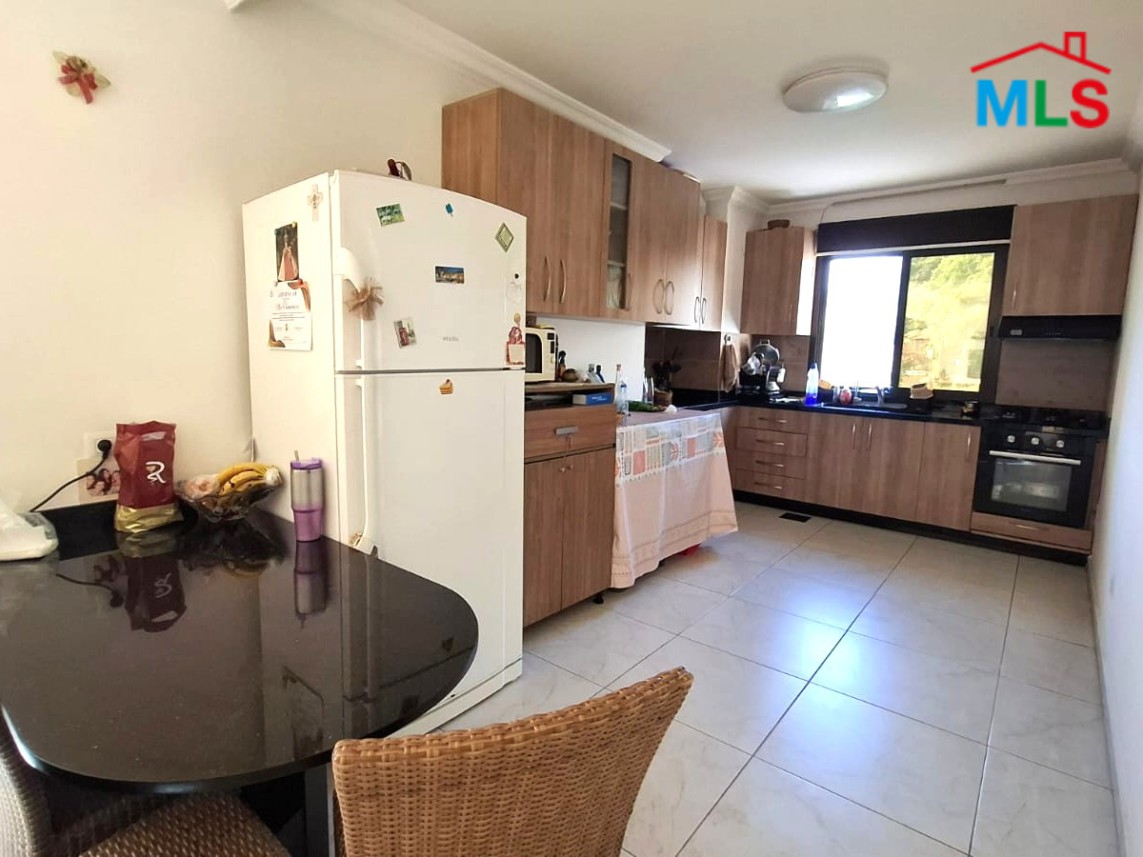Apartment for Sale in Aamchit Benefits From An Open Sea View