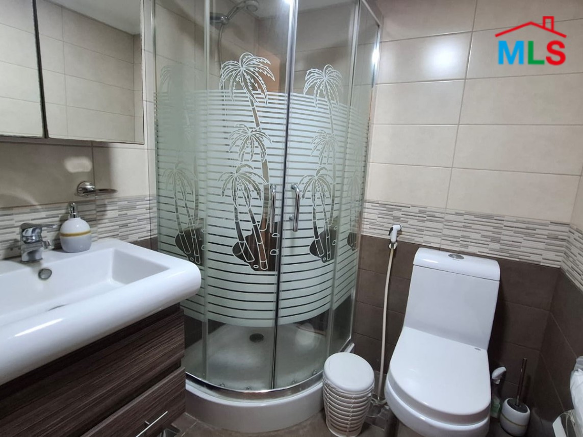 Apartment for Sale in Aamchit Benefits From An Open Sea View