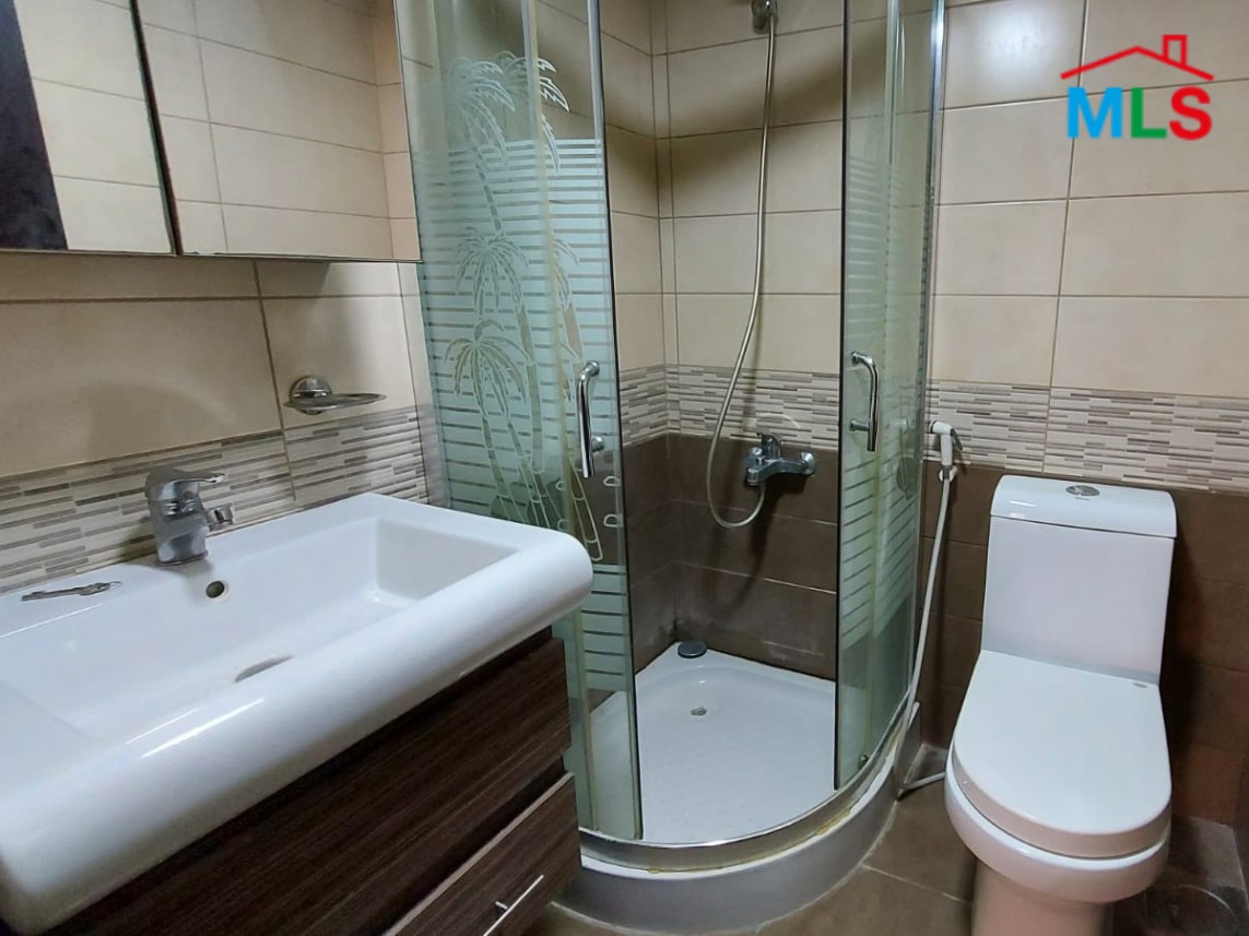 Apartment for Sale in Aamchit In A Very Calm Neighborhood