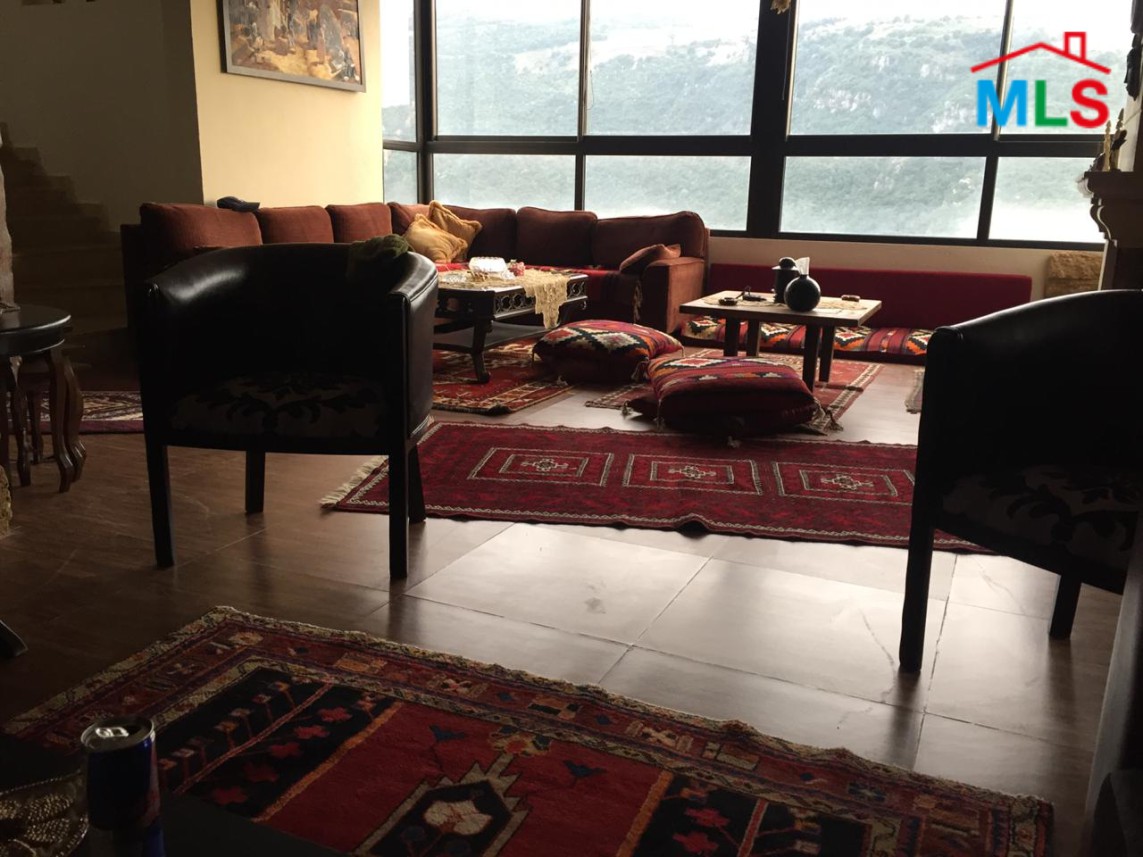 House/Villa For Sale in Blat Fully Decorated With Panoramic Sea View