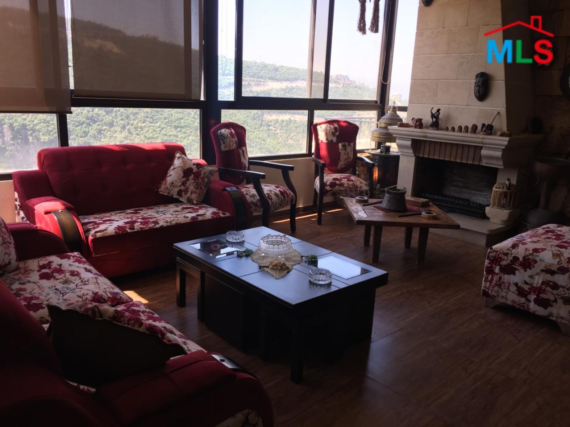 House/Villa For Sale in Blat Fully Decorated With Panoramic Sea View