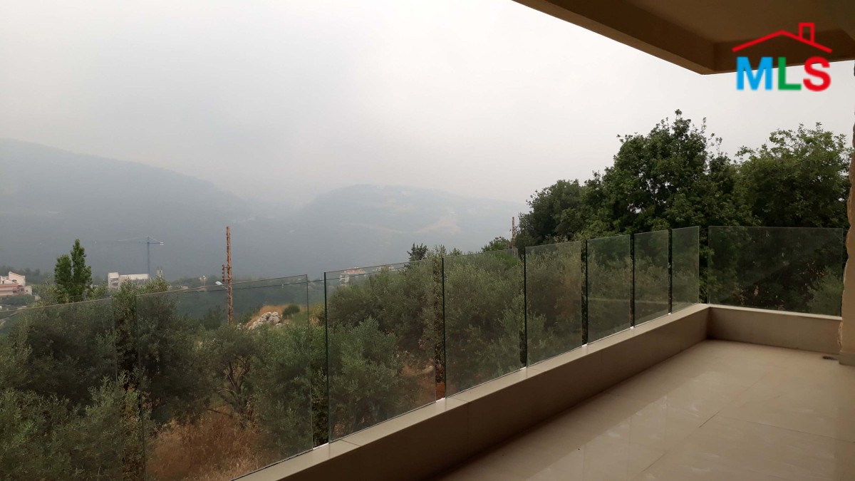 Luxurious Apartment For Sale in Kornet Chahwan With a Splendid Mountain View