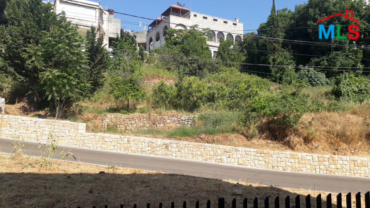 275 sqm Spacious Apartment For Sale in Ain Aar with a splendid view