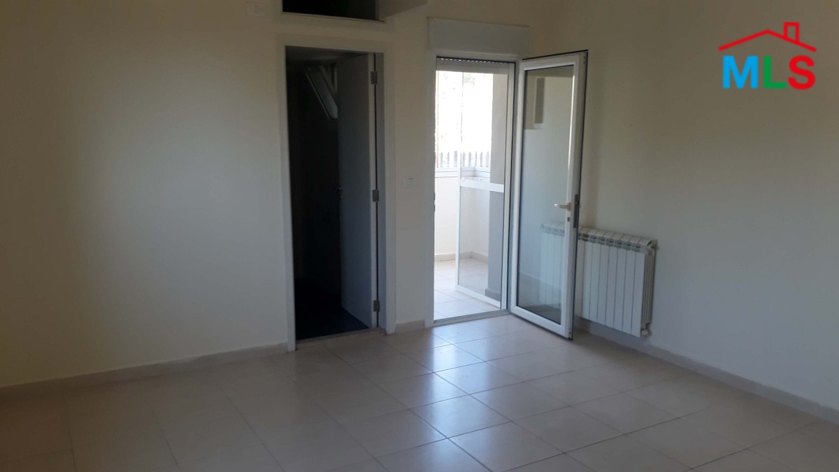 275 sqm Spacious Apartment For Sale in Ain Aar with a splendid view