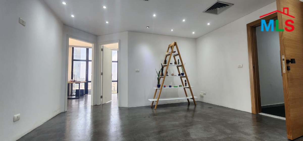 150 sqm Office For Sale in Horsh Tabet with Great view