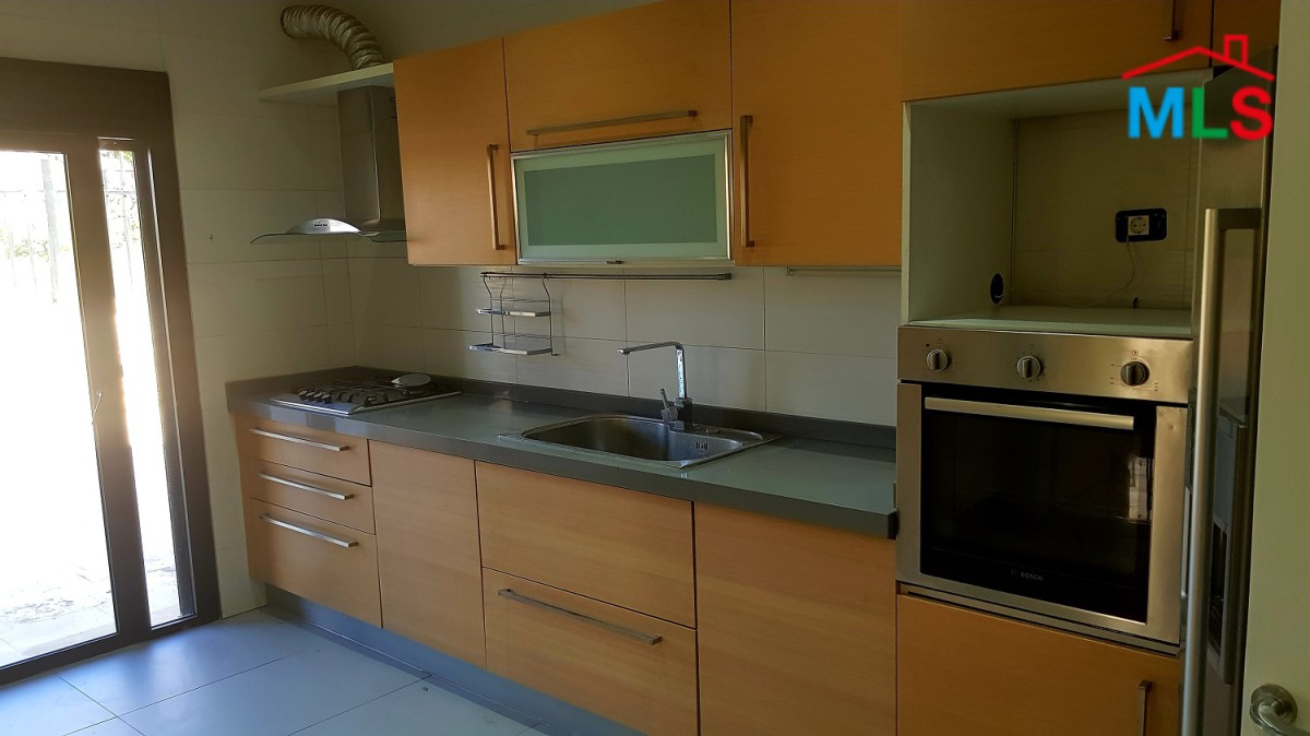 Spacious Fully Decorated Apartment For Sale in Kfarhbeib