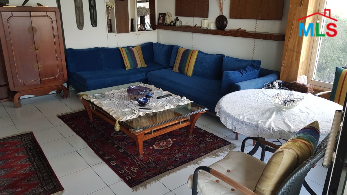 Fully Decorated & Furnished Chalet For Sale in Tabarja