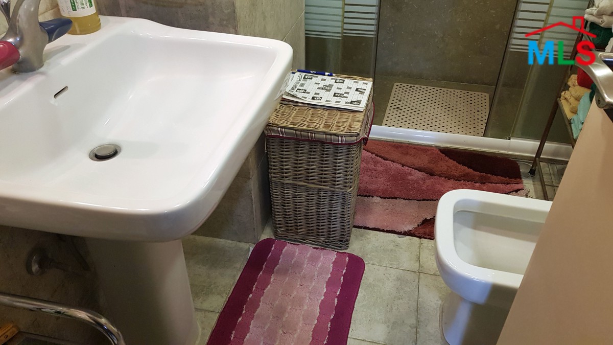 Fully Decorated & Furnished Chalet For Sale in Tabarja