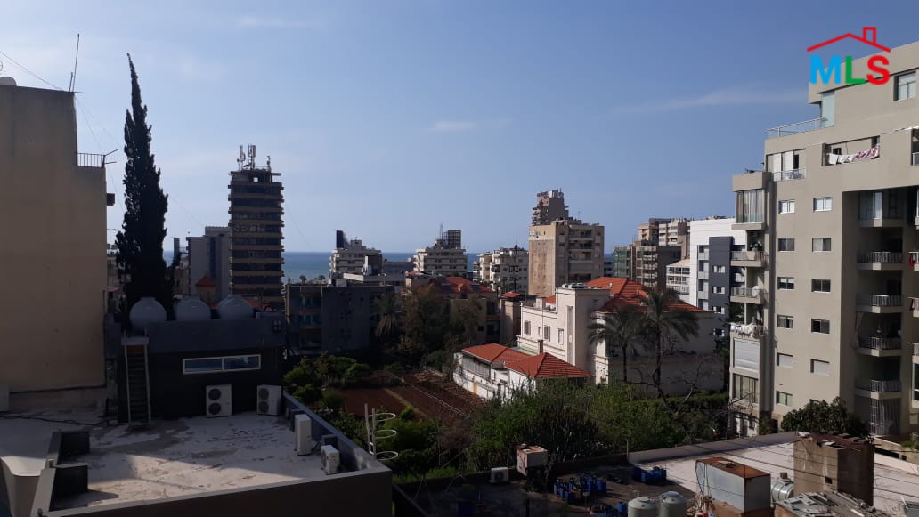 Spacious Apartment For Sale of 300 sqm in Jal El Dib