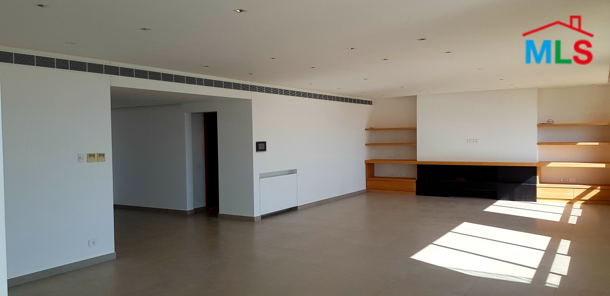 Spacious High-End Finishing Apartment For Sale in Prime Location of Adma