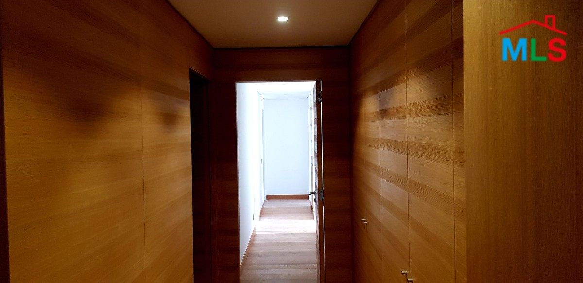 Spacious High-End Finishing Apartment For Sale in Prime Location of Adma