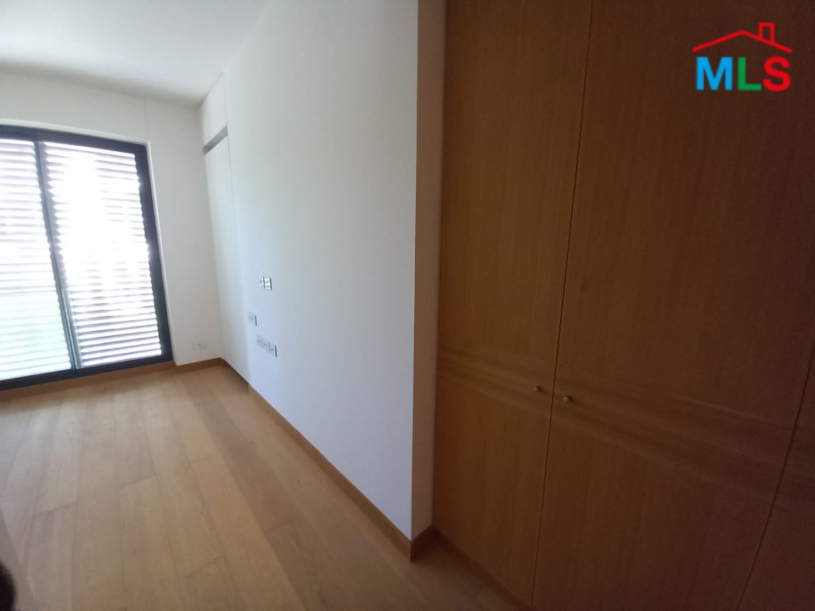 Spacious High-End Finishing Apartment For Sale in Prime Location of Adma