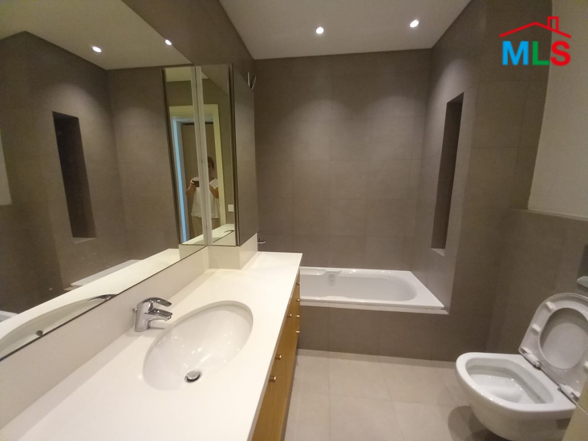 Spacious High-End Finishing Apartment For Sale in Prime Location of Adma