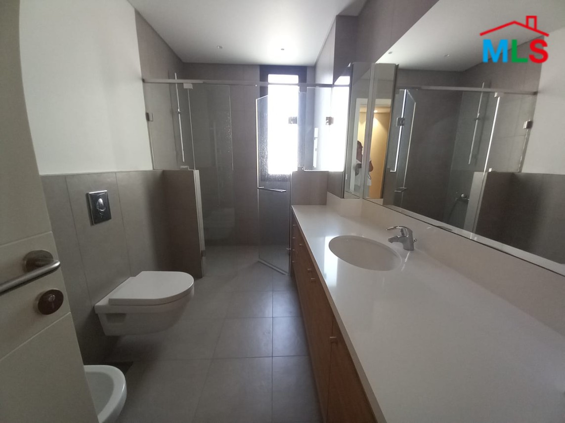 Spacious High-End Finishing Apartment For Sale in Prime Location of Adma