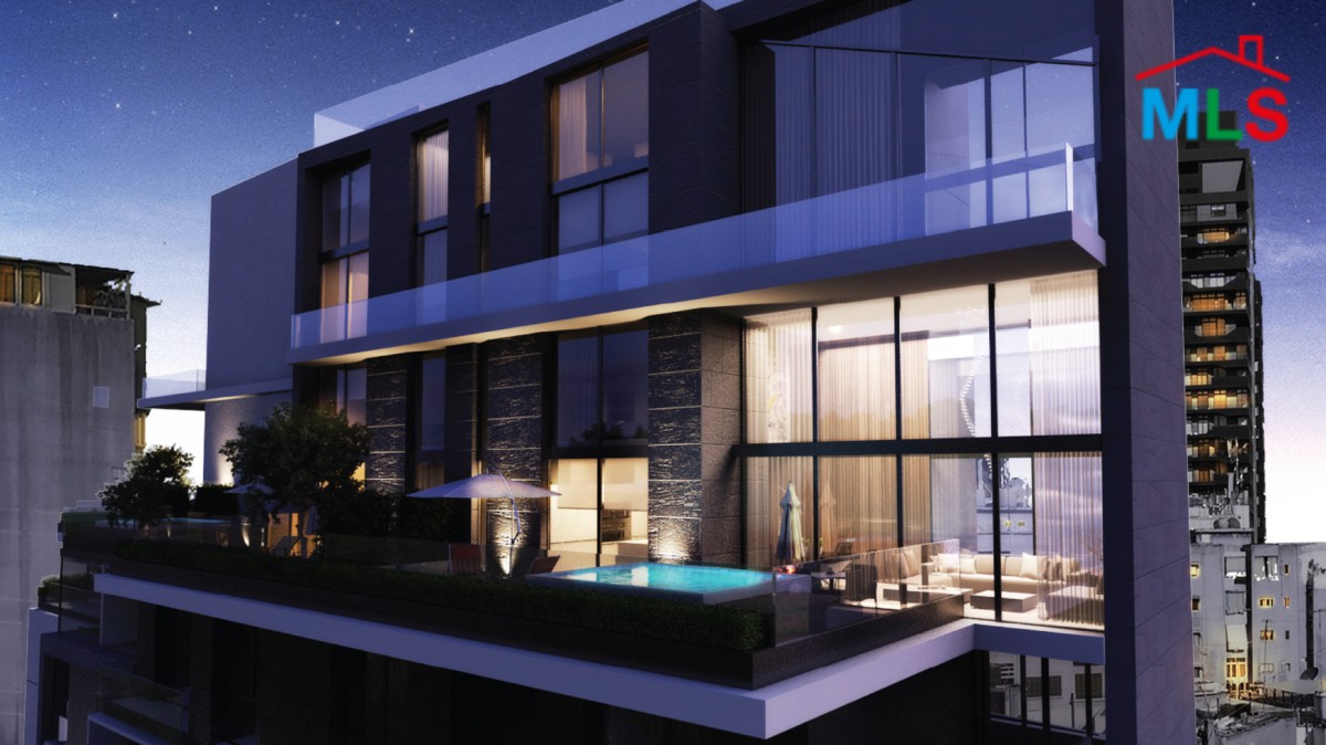 Cosy 3-bedrooms Apartment with Open Sea view For Sale in Achrafieh, Rmeil