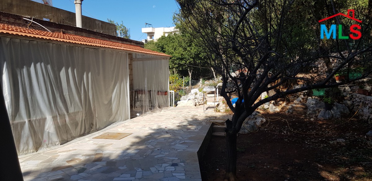 Villa For Sale in Ajaltoun