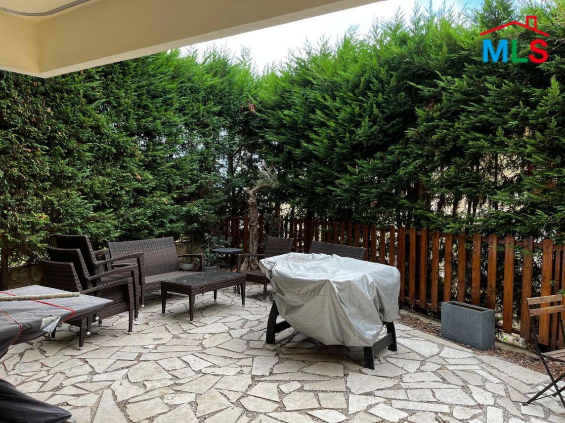 Super Deluxe Apartment With Garden For Sale in Hboub
